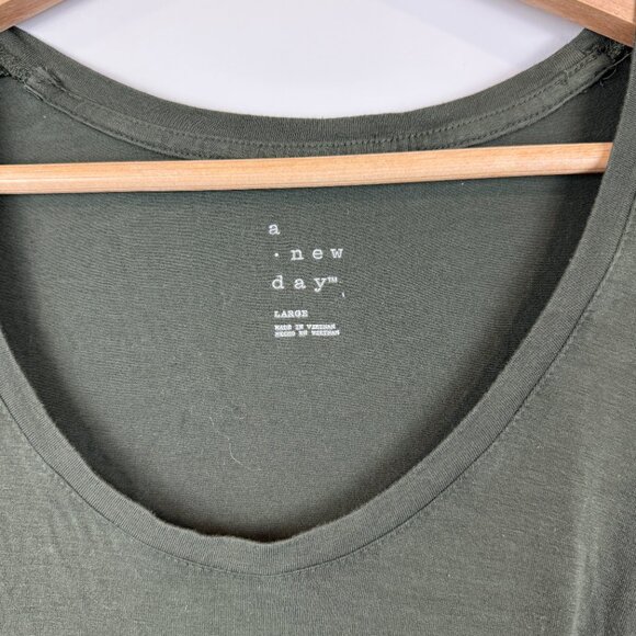 A New Day Women's Shortsleeve T Shirt, Size M - Picture 2 of 5